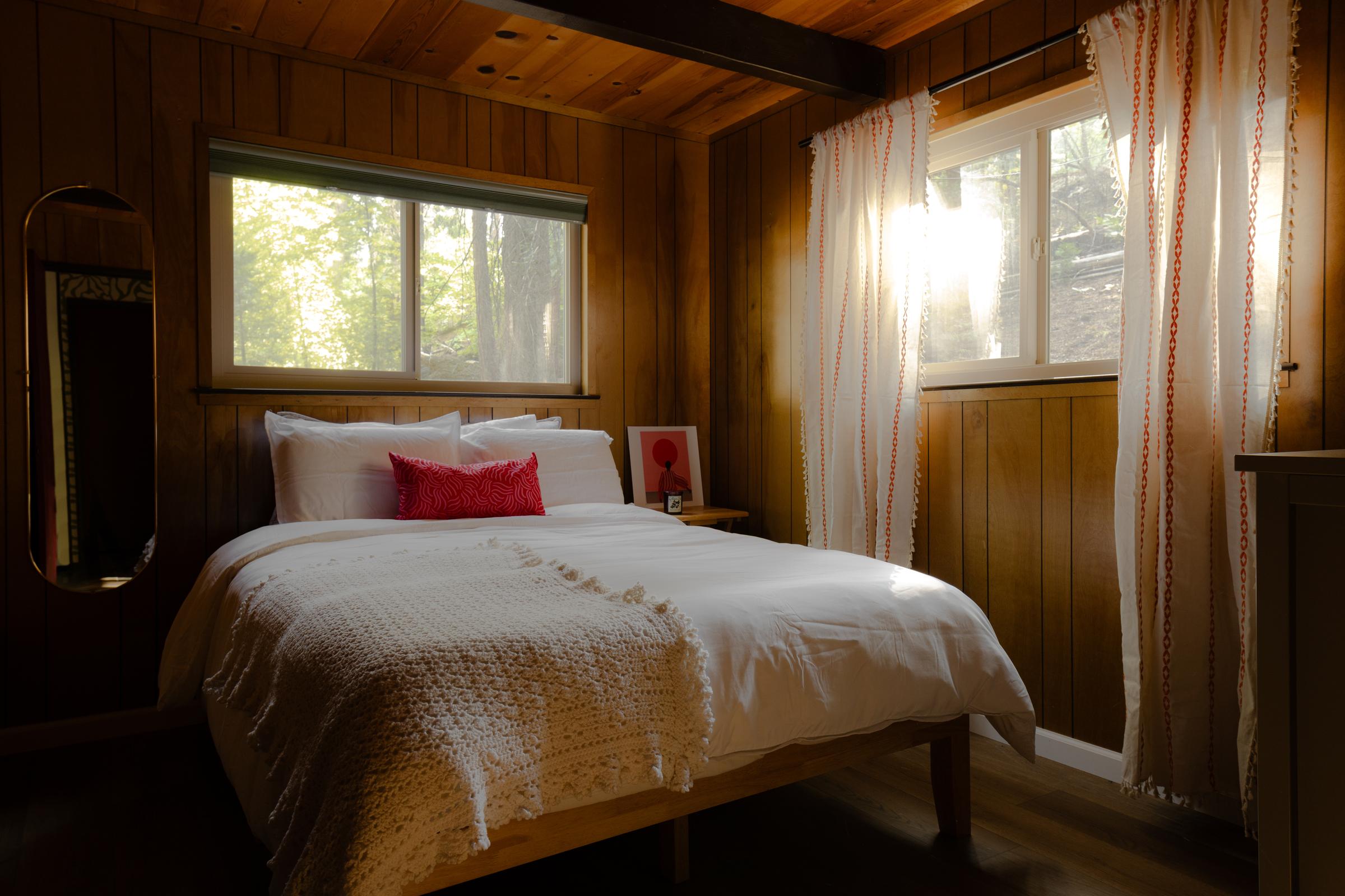Queen bedroom